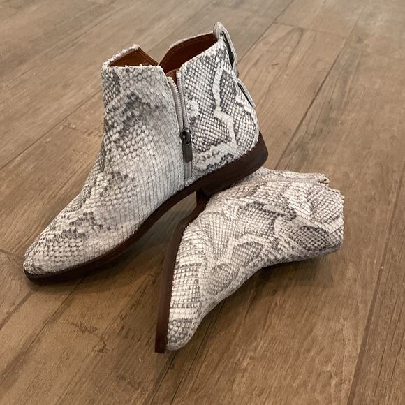 Franco Sarto  Brand New Snake Skin Leather Booties - Picture 2 of 6